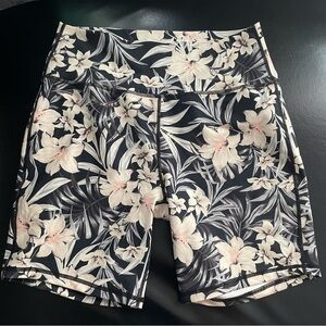 Hurley Tropical Hawaiian Floral Print Bike Shorts 7” Beach Size Large